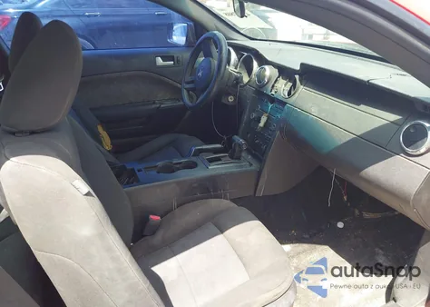 2008 Ford Mustang V6 Deluxe/V6 Premium from USA, damaged, VIN 1ZVHT80N685150730